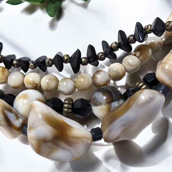 ✨ Esmor 4-Strand Necklace & Earrings Set – Vintage Demi Parure ✨ - Picture 2 of 16